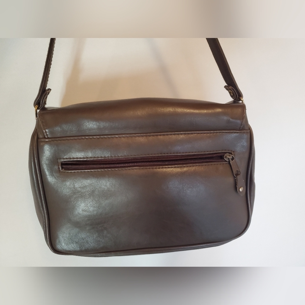 J.G. Hook Vintage Brown Crossbody Bag - Picture 8 of 14